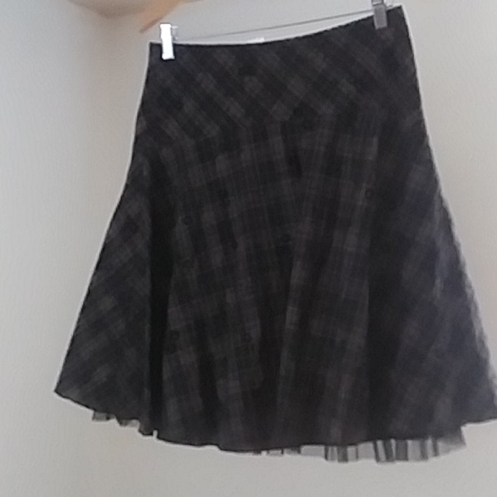 Cute knee length skirt lace bottom